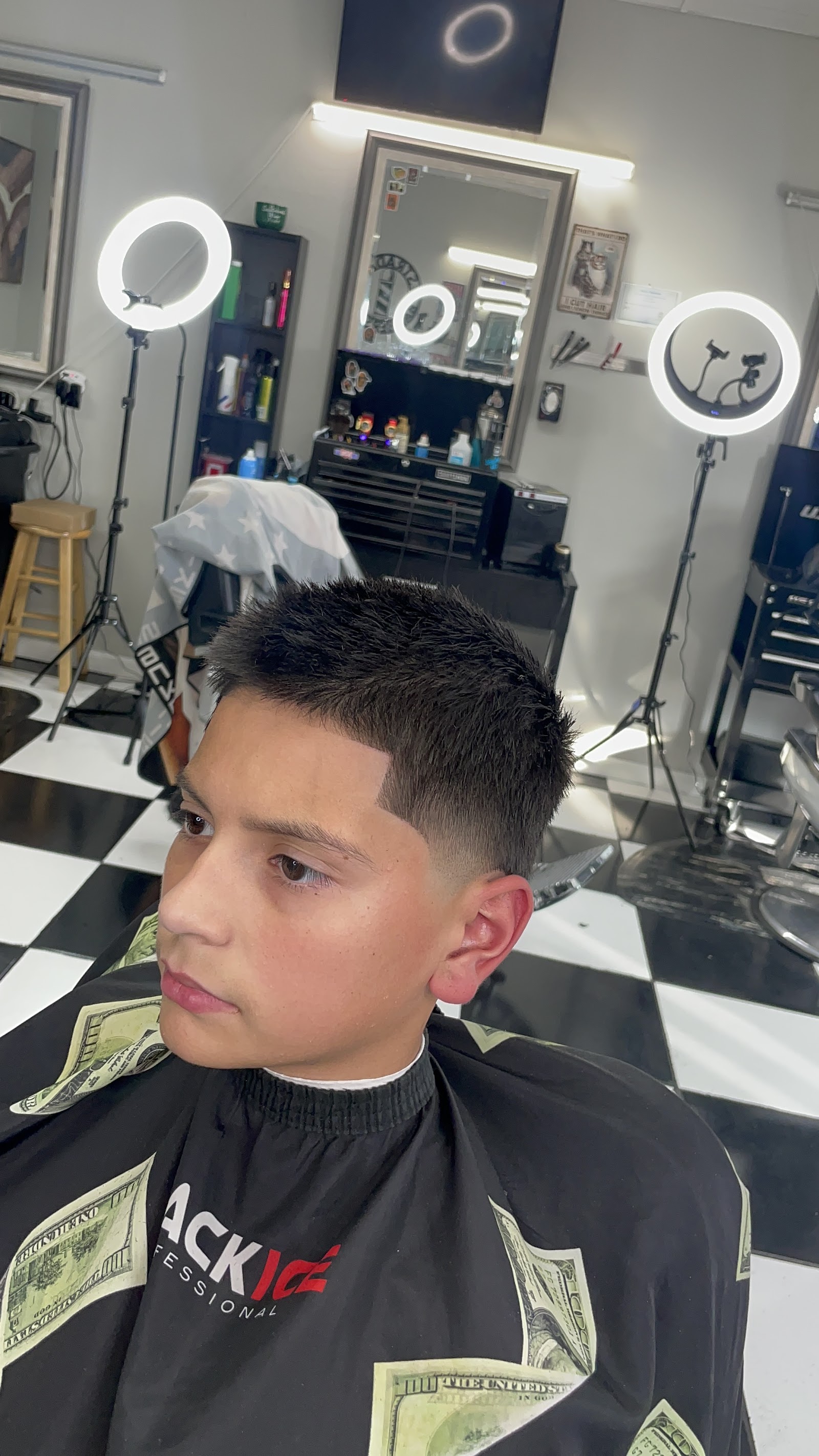 Estrada Barber Salon finish work